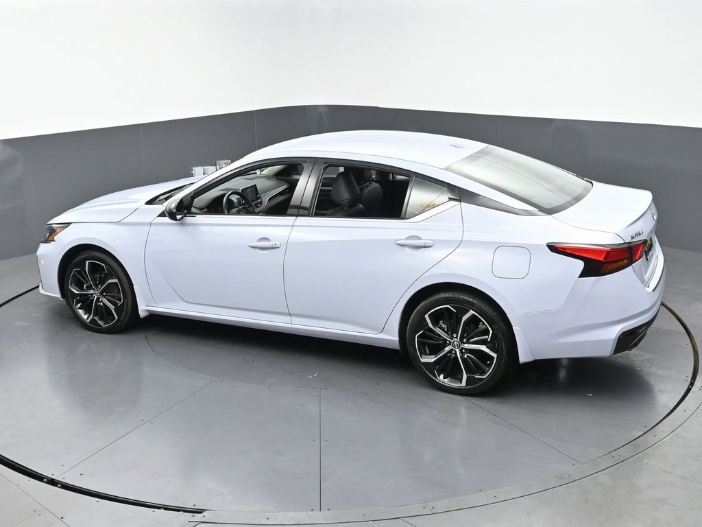 Used 2023 Nissan Altima 2.5 SR image 46