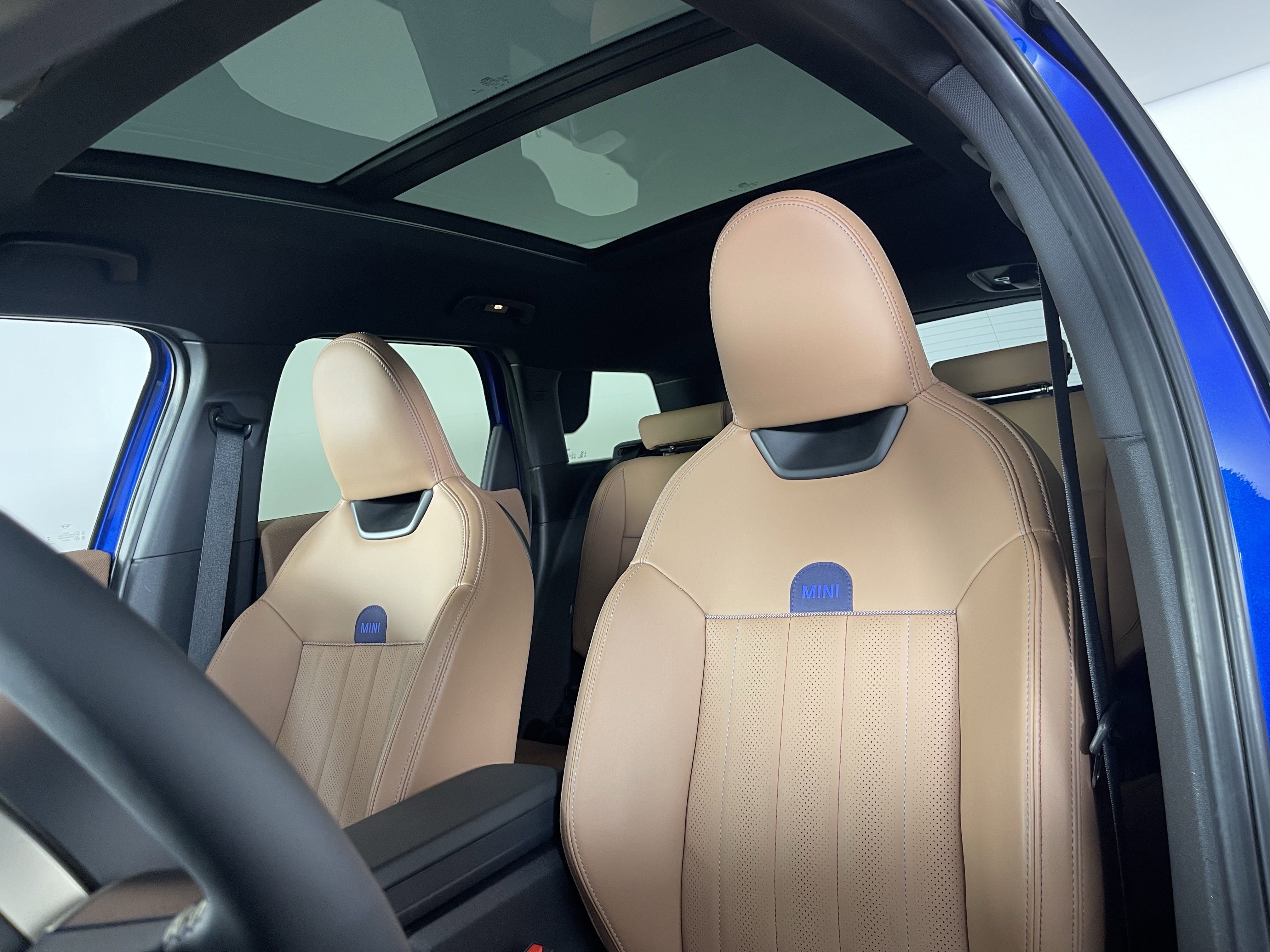 Used 2025 MINI Cooper Countryman S w/ Comfort Package Max image 21