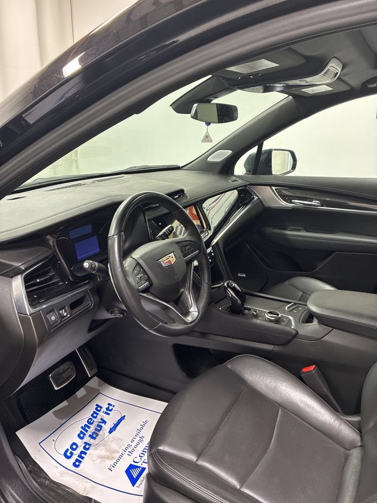 Used 2024 Cadillac XT6 Sport w/ LPO, Floor Liner Package AWD/4WD image 13