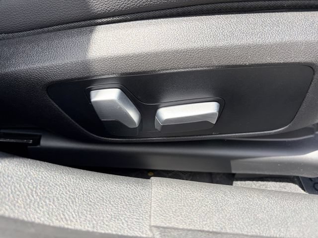 Certified 2022 BMW 330i Sedan w/ Driving Assistance Package RWD image 13
