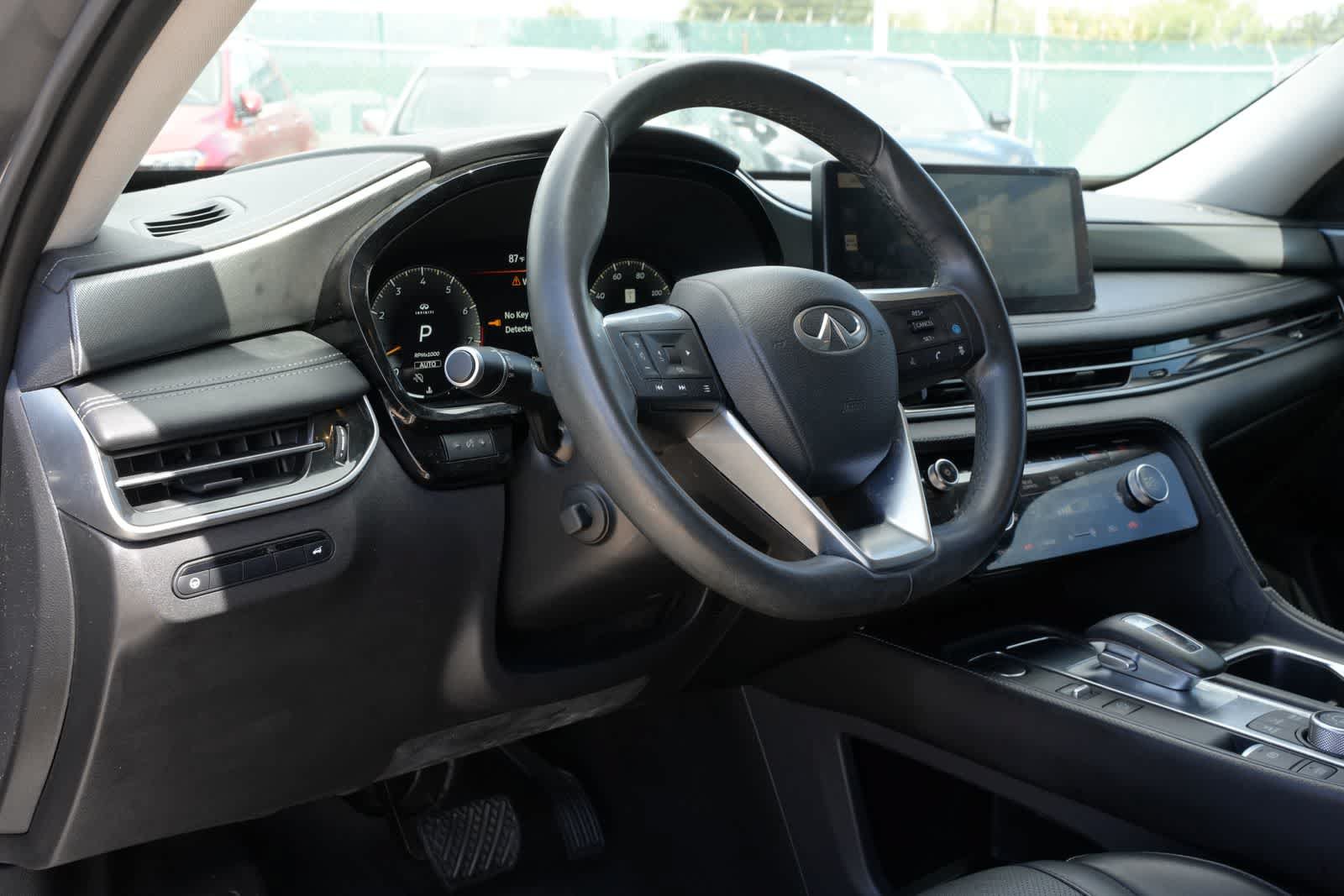 Certified 2023 INFINITI QX60 Luxe w/ Cargo Package AWD/4WD image 15