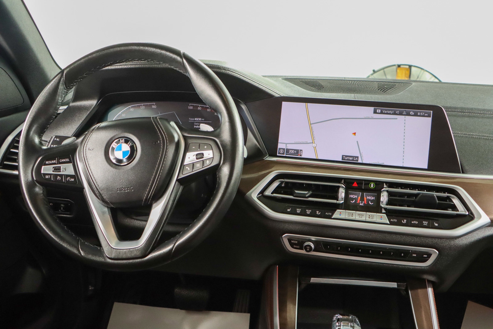 Used 2022 BMW X5 sDrive40i w/ Premium Package image 17