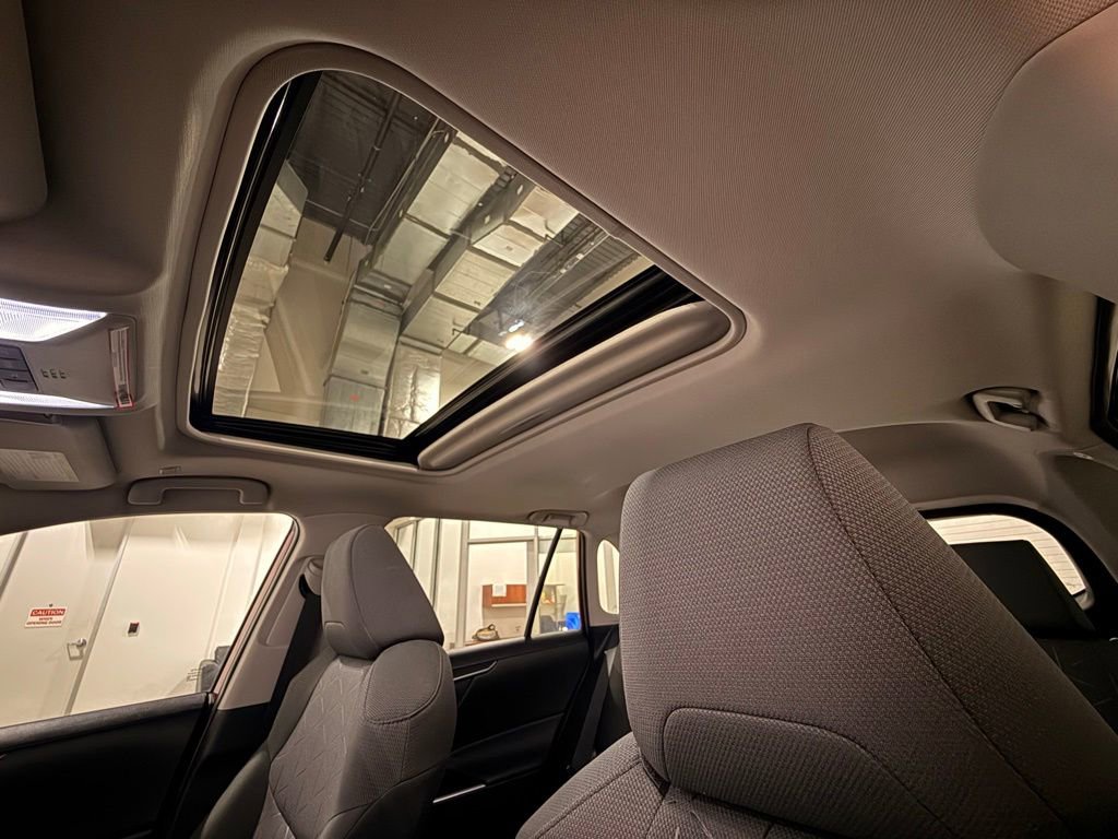 Used 2023 Toyota RAV4 XLE w/ Convenience Package FWD image 17