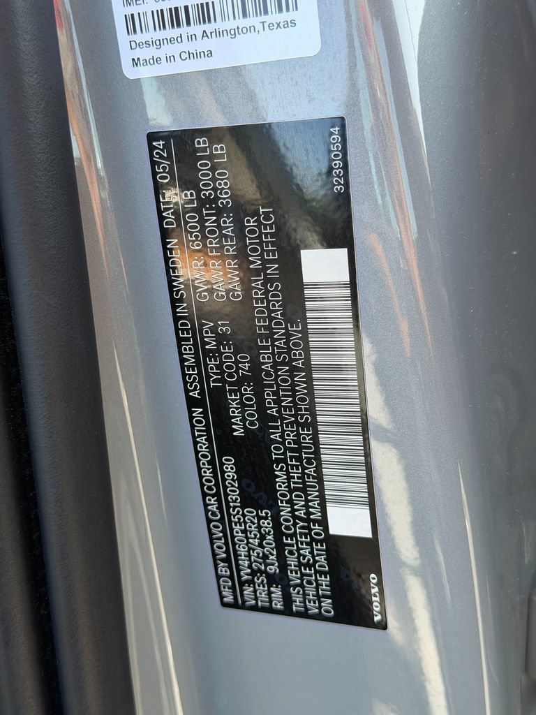 Used 2025 Volvo XC90 T8 Plus w/ Protection Package Premier AWD/4WD image 8