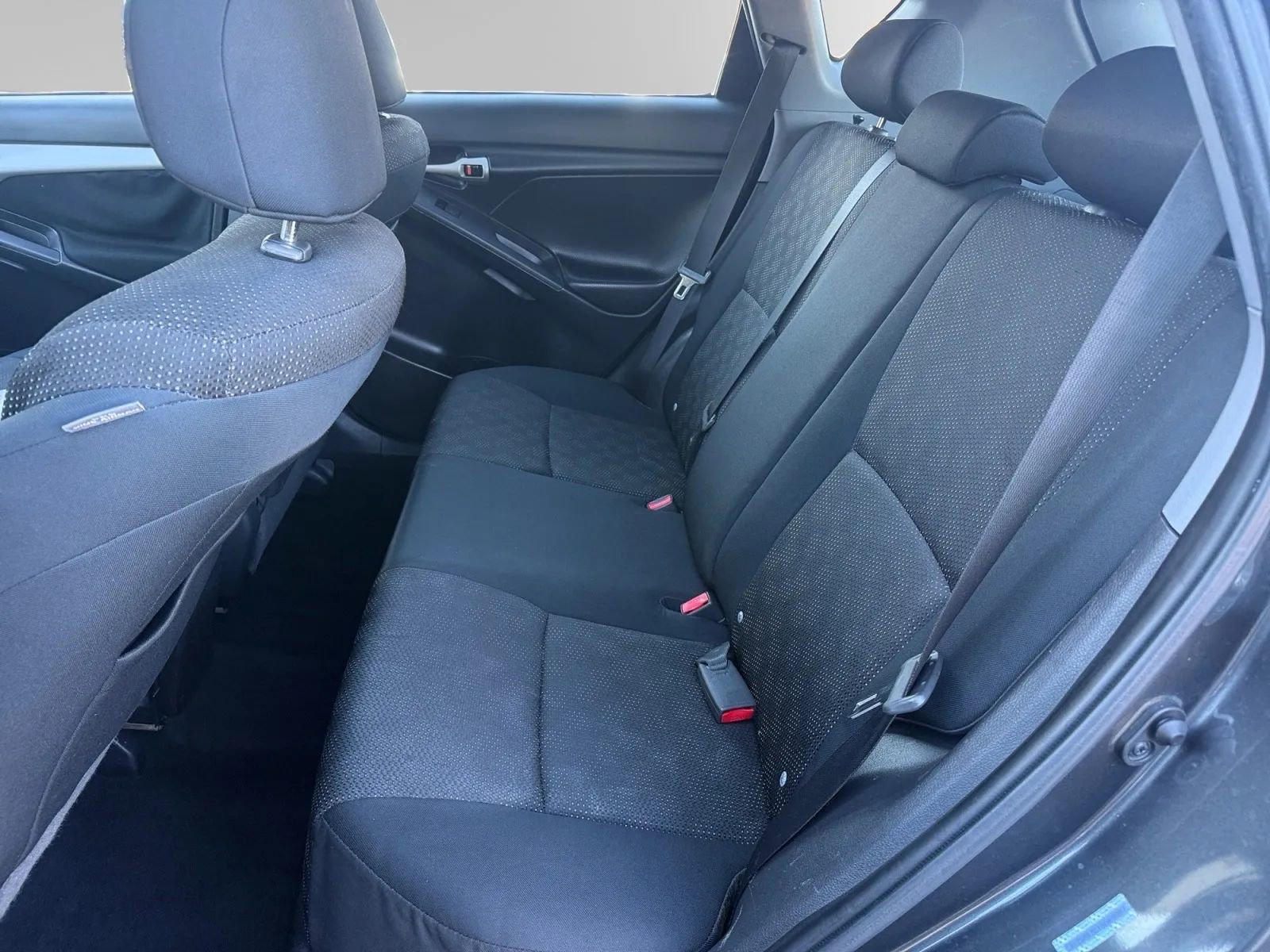 Used 2009 Pontiac Vibe w/ Preferred Package image 17