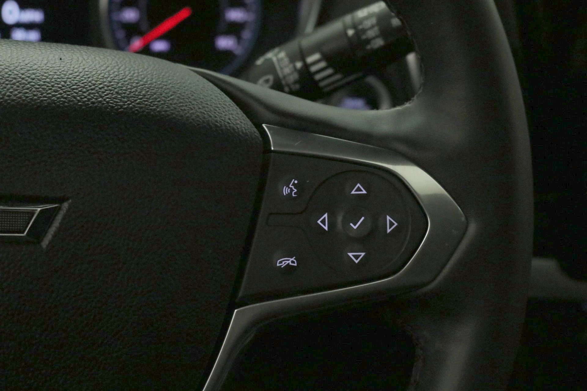 Used 2023 Chevrolet Traverse RS image 14