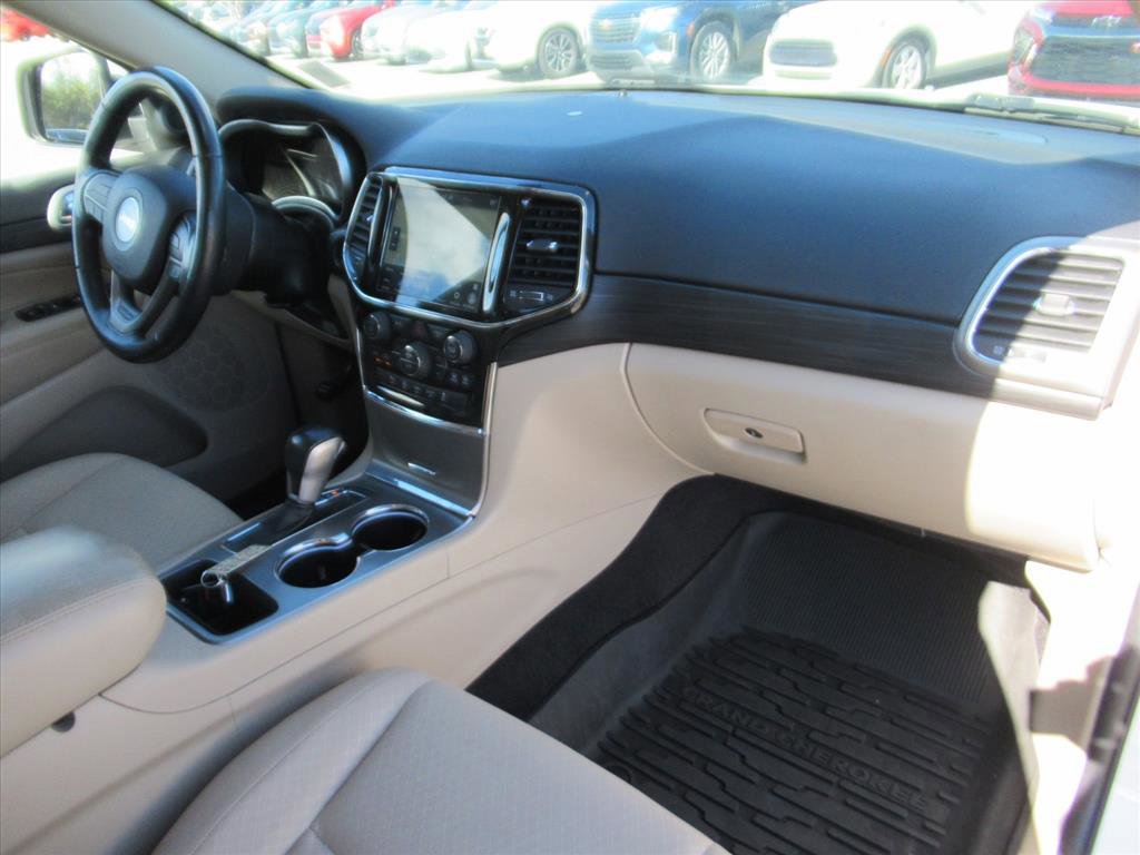 Used 2022 Jeep Grand Cherokee Laredo E image 11