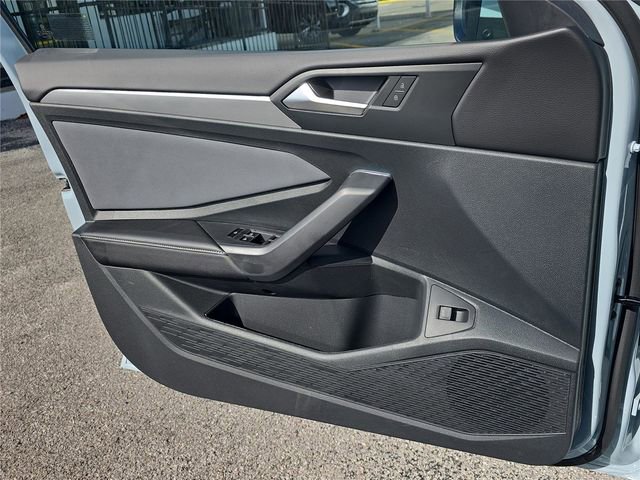 New 2026 Volkswagen Jetta SE FWD image 13