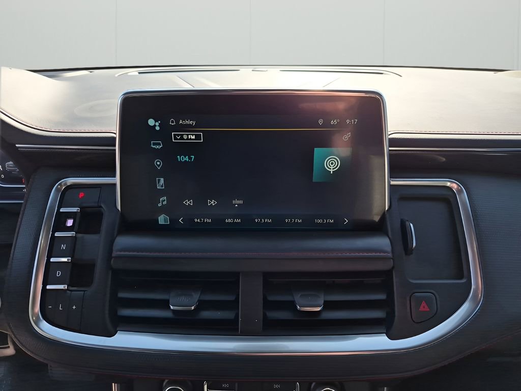 Used 2022 Chevrolet Suburban RST w/ Luxury Package RWD image 39