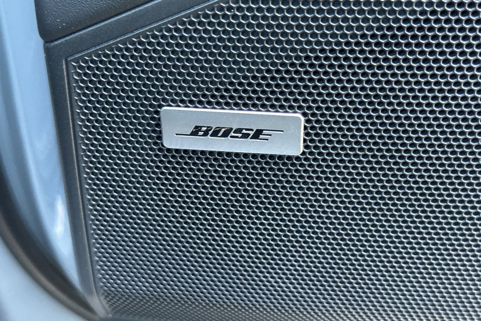 Used 2025 Porsche Cayenne S image 35