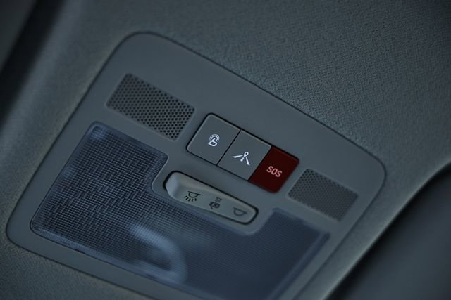 Used 2024 Hyundai Venue Limited image 42