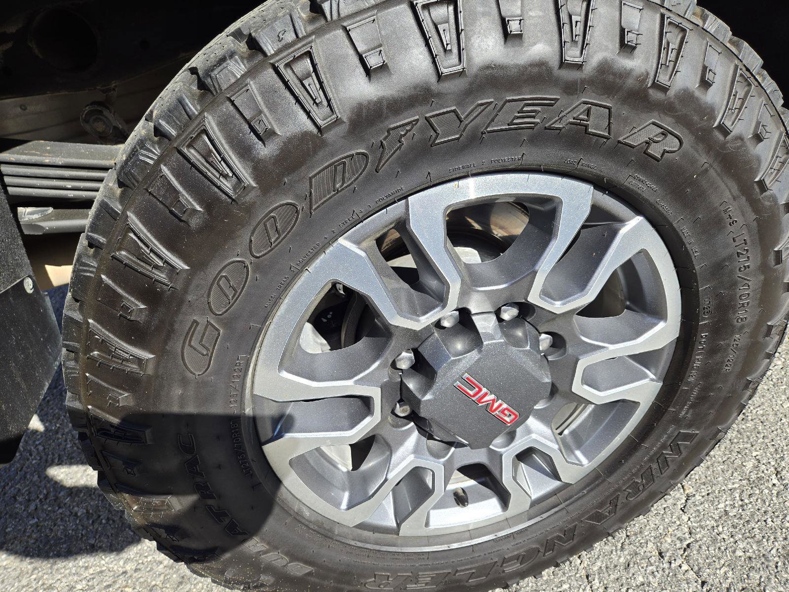 Used 2022 GMC Sierra 2500 SLT w/ SLT Convenience Package image 20