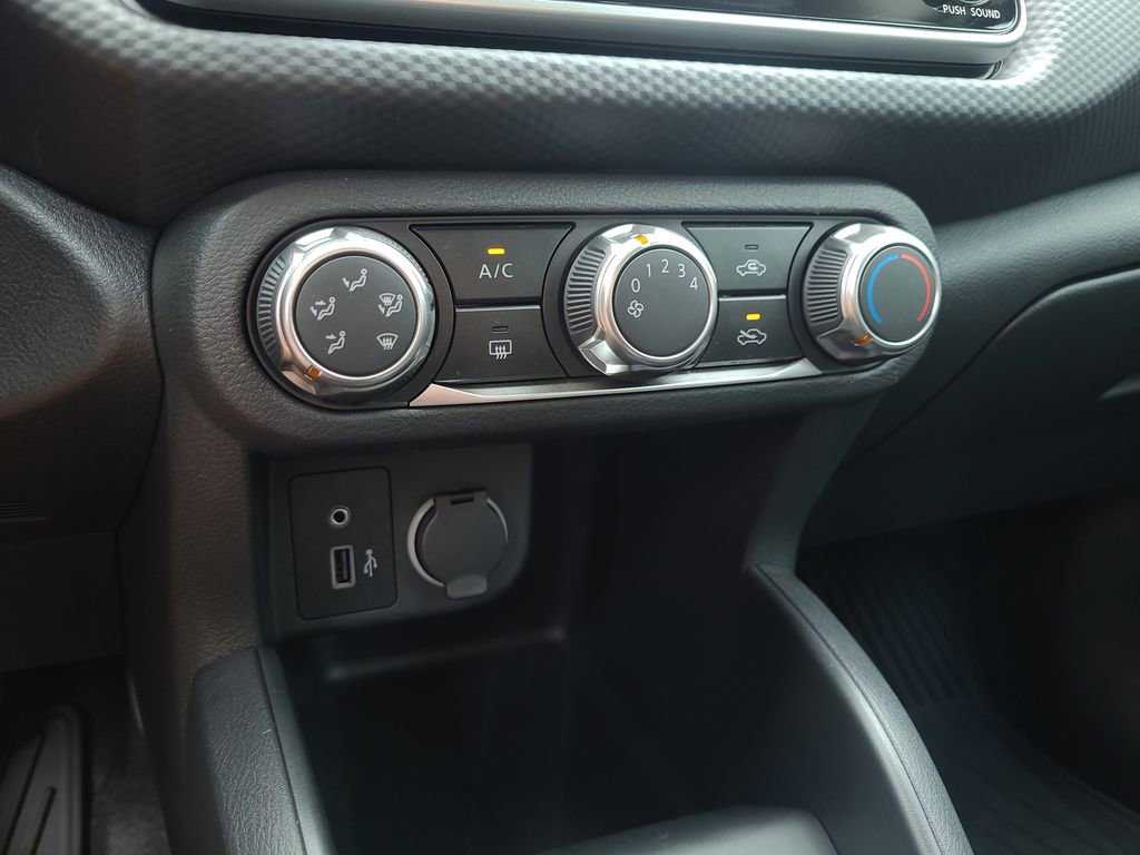 Certified 2025 Nissan Kicks Play S FWD image 22