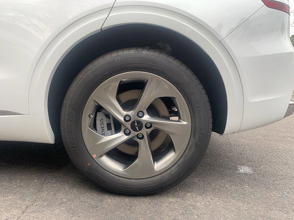 Used 2026 Genesis GV70 2.5T Select image 22