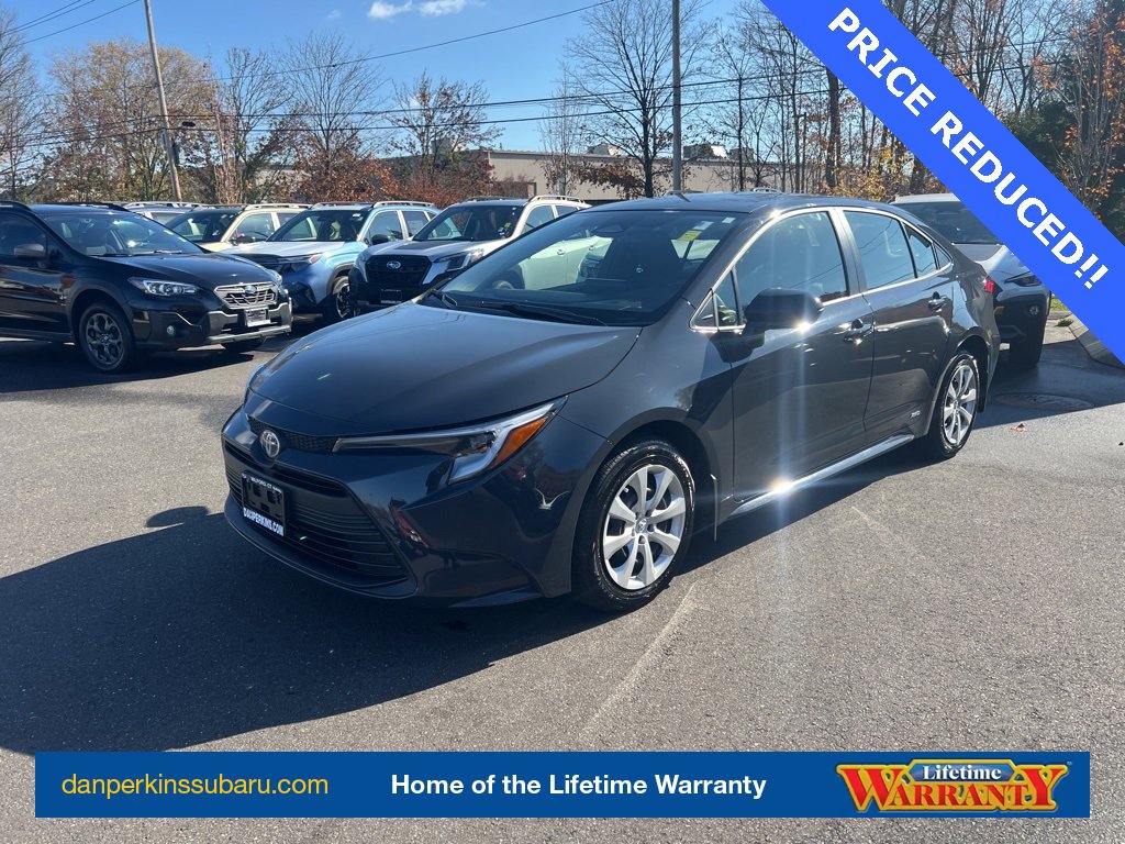 Used 2025 Toyota Corolla LE