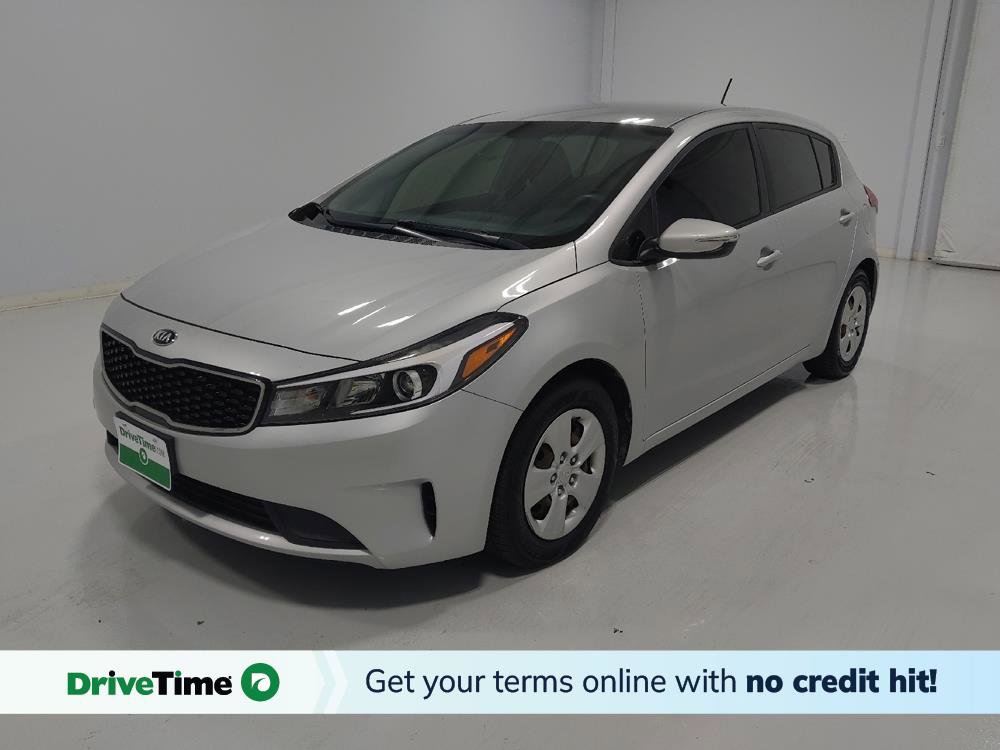 Used 2017 Kia Forte LX image 1