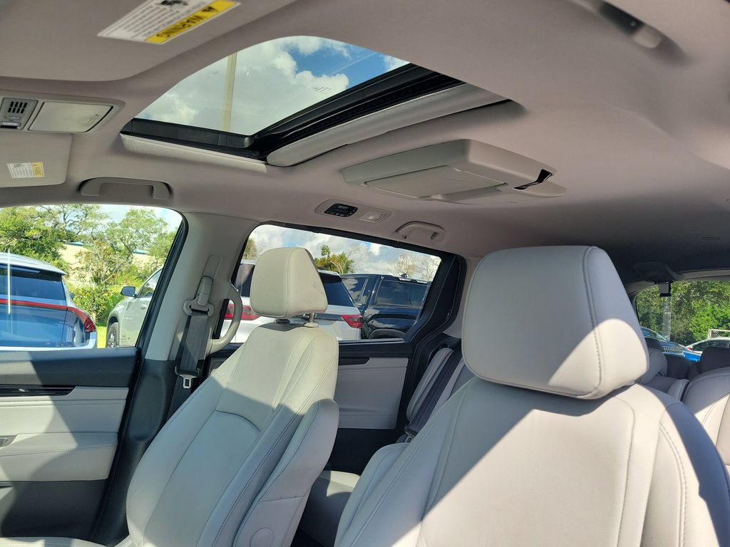 Used 2021 Honda Odyssey Touring image 21