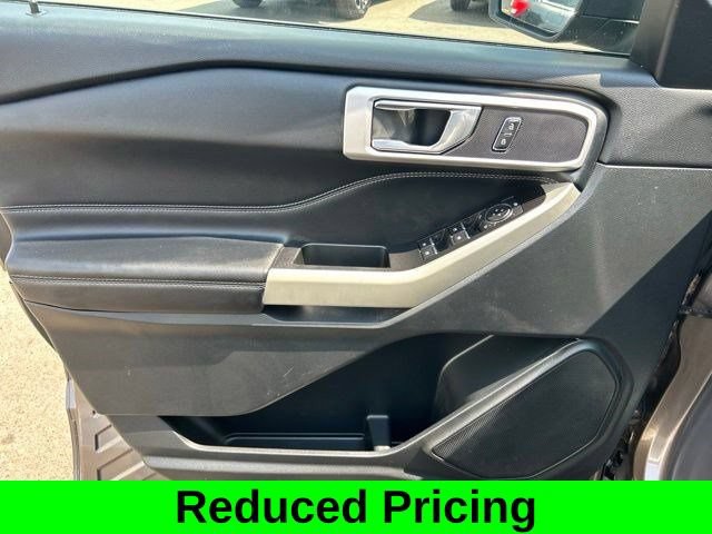 Used 2021 Ford Explorer XLT w/ Equipment Group 202A AWD/4WD image 11