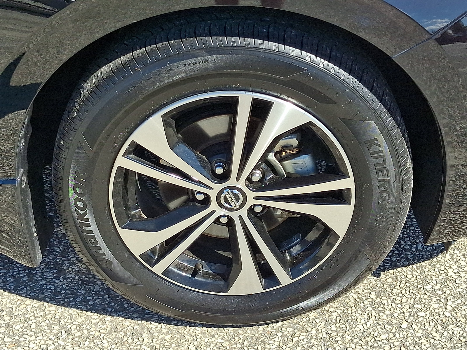 Certified 2023 Nissan Sentra SV w/ All-Weather Package FWD image 9