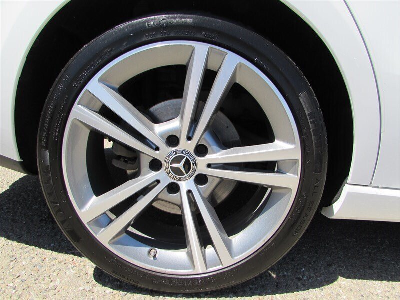 Used 2021 Mercedes-Benz CLA 250 image 23