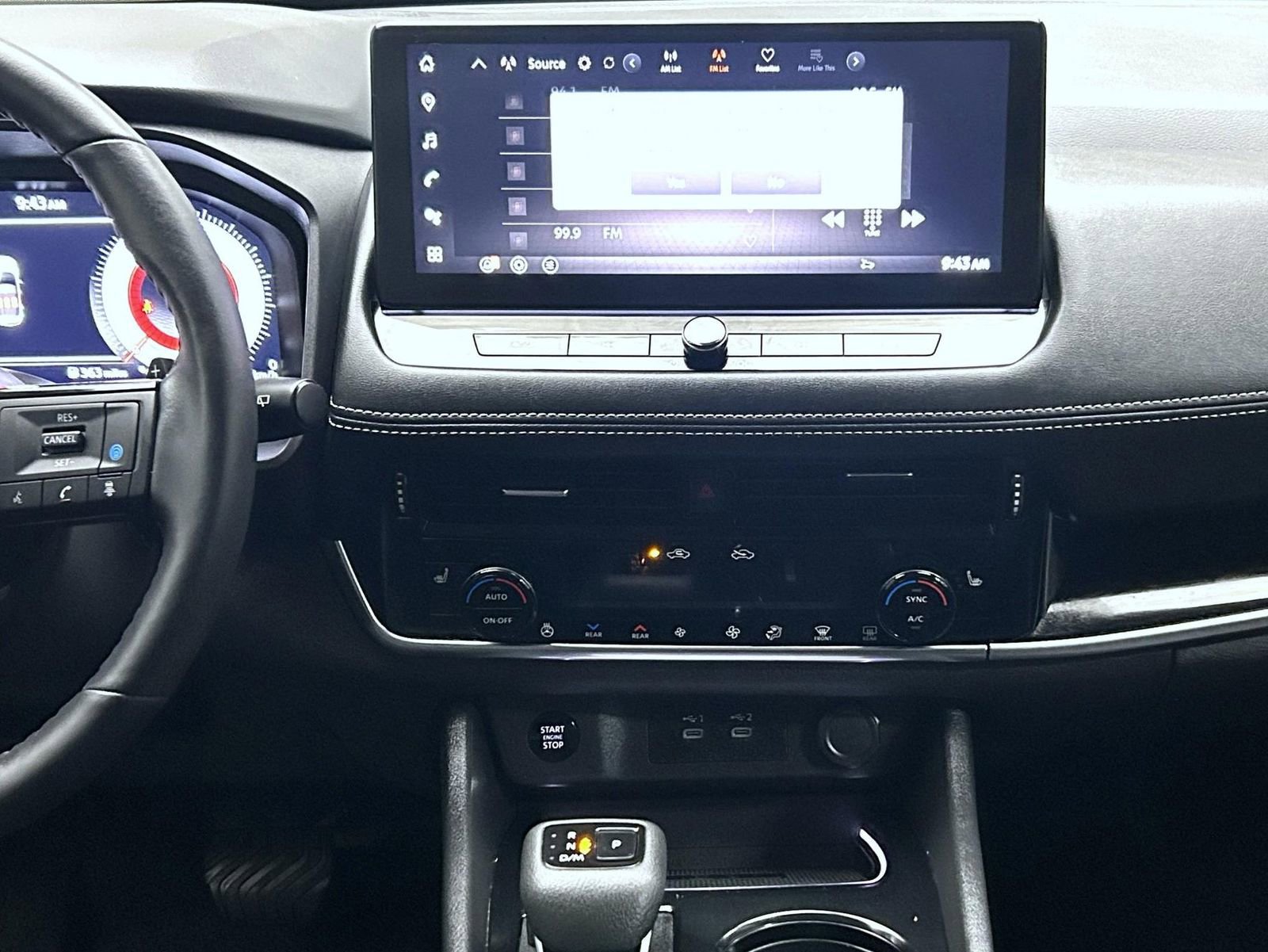 Used 2024 Nissan Rogue SL w/ SL Premium Package image 13