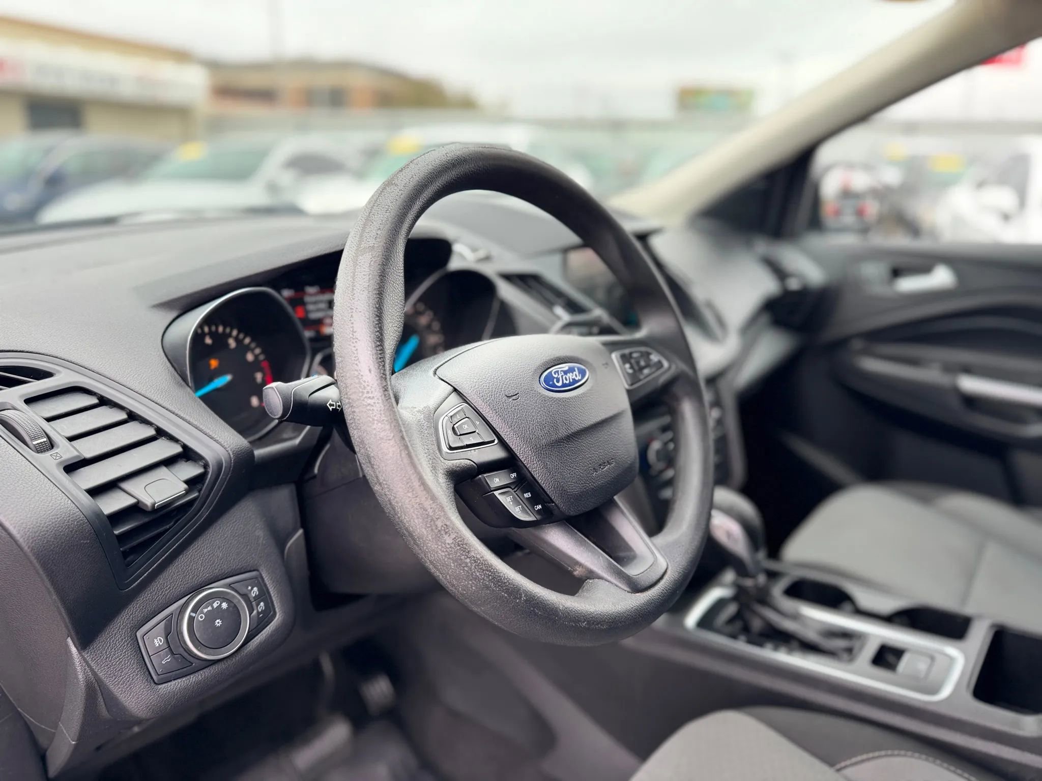 Used 2019 Ford Escape SE image 10