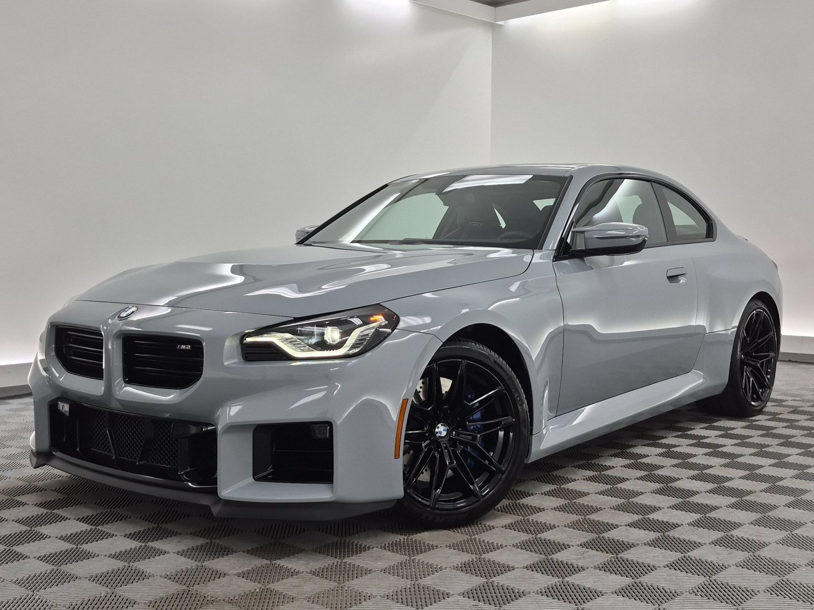 Used 2024 BMW M2 w/ Lighting Package RWD video 1