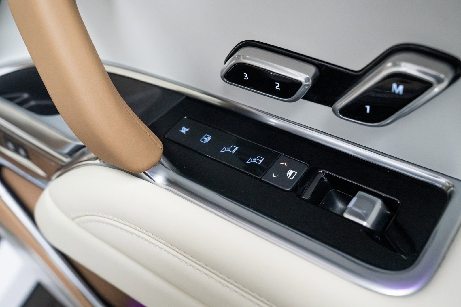 Used 2023 Land Rover Range Rover SV image 26