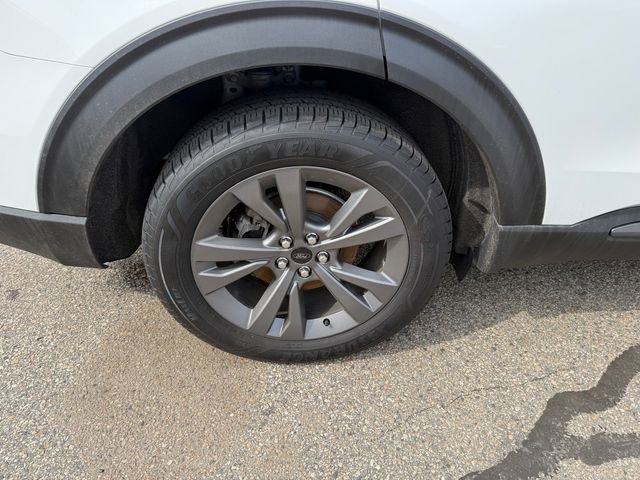 Used 2021 Ford Explorer XLT w/ Equipment Group 202A image 27