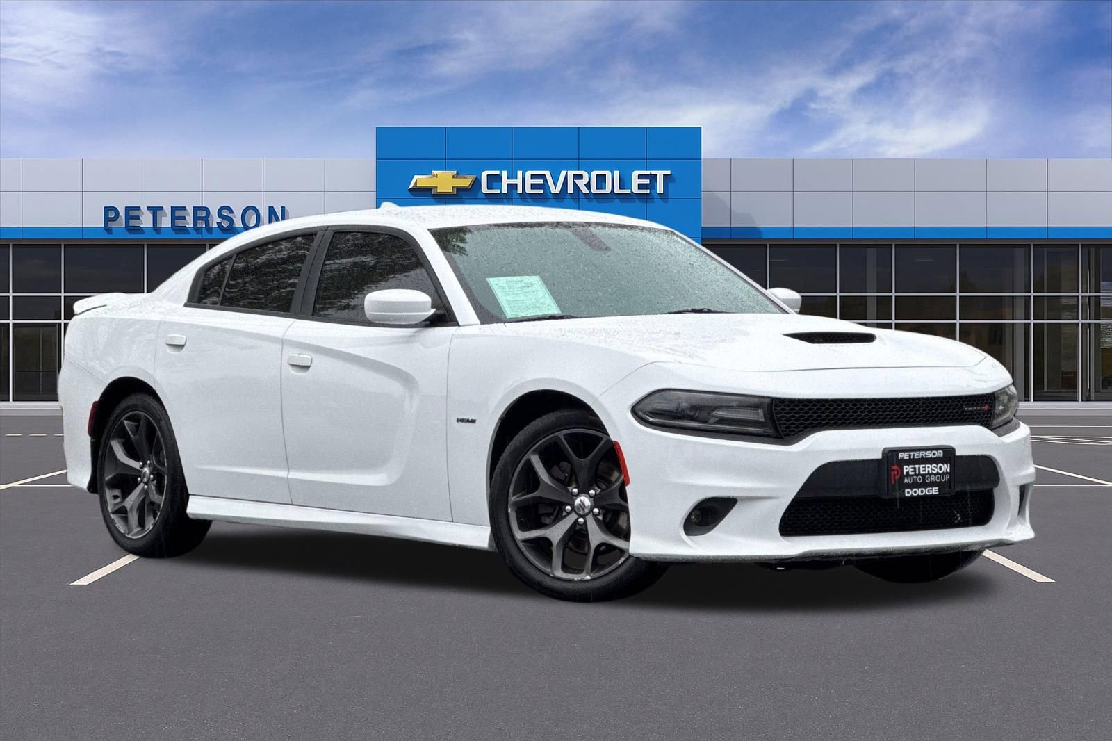 Used 2019 Dodge Charger R/T w/ Navigation & Travel Group image 2