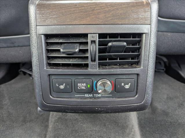 Used 2018 Toyota Avalon Limited w/ Carpet Mat Package FWD image 17