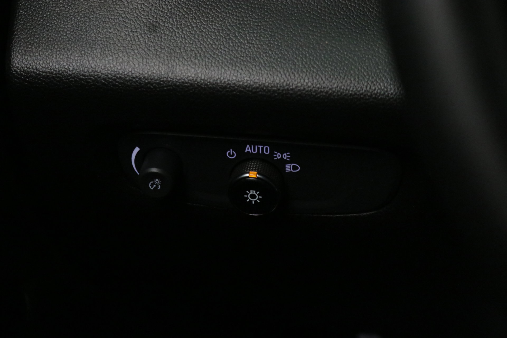 Used 2023 Chevrolet Traverse LT w/ LPO, Floor Liner Package image 21