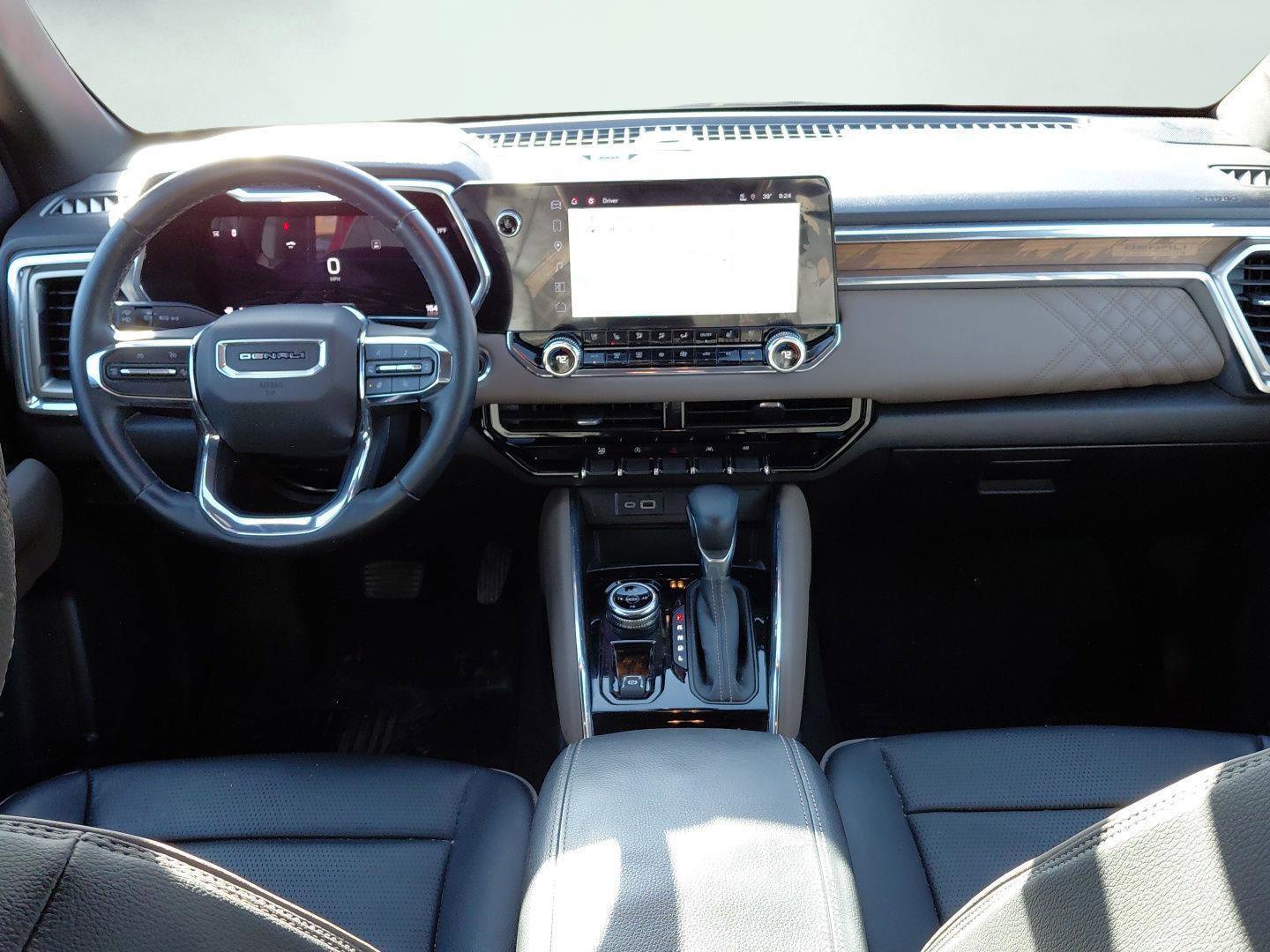 Used 2024 GMC Canyon Denali image 37