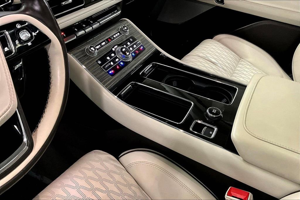 Used 2020 Lincoln Aviator Black Label w/ Dynamic Handling Package image 18