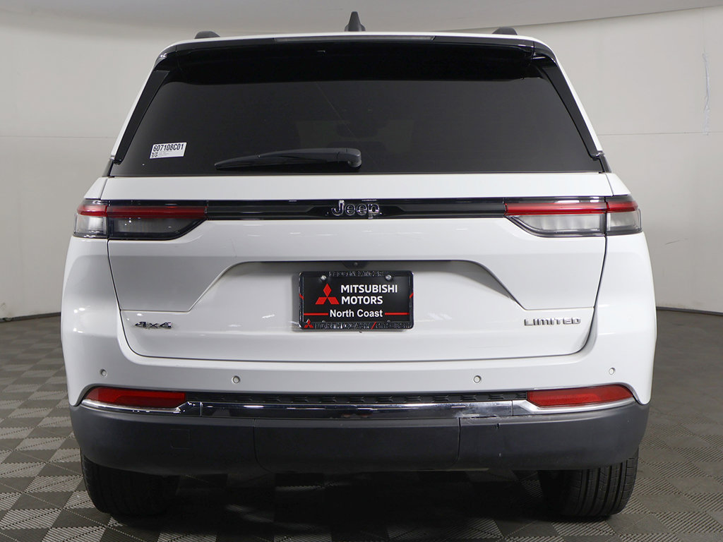 Used 2023 Jeep Grand Cherokee Limited AWD/4WD image 13