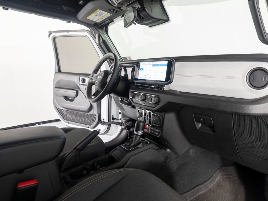 Used 2024 Jeep Wrangler S AWD/4WD image 30