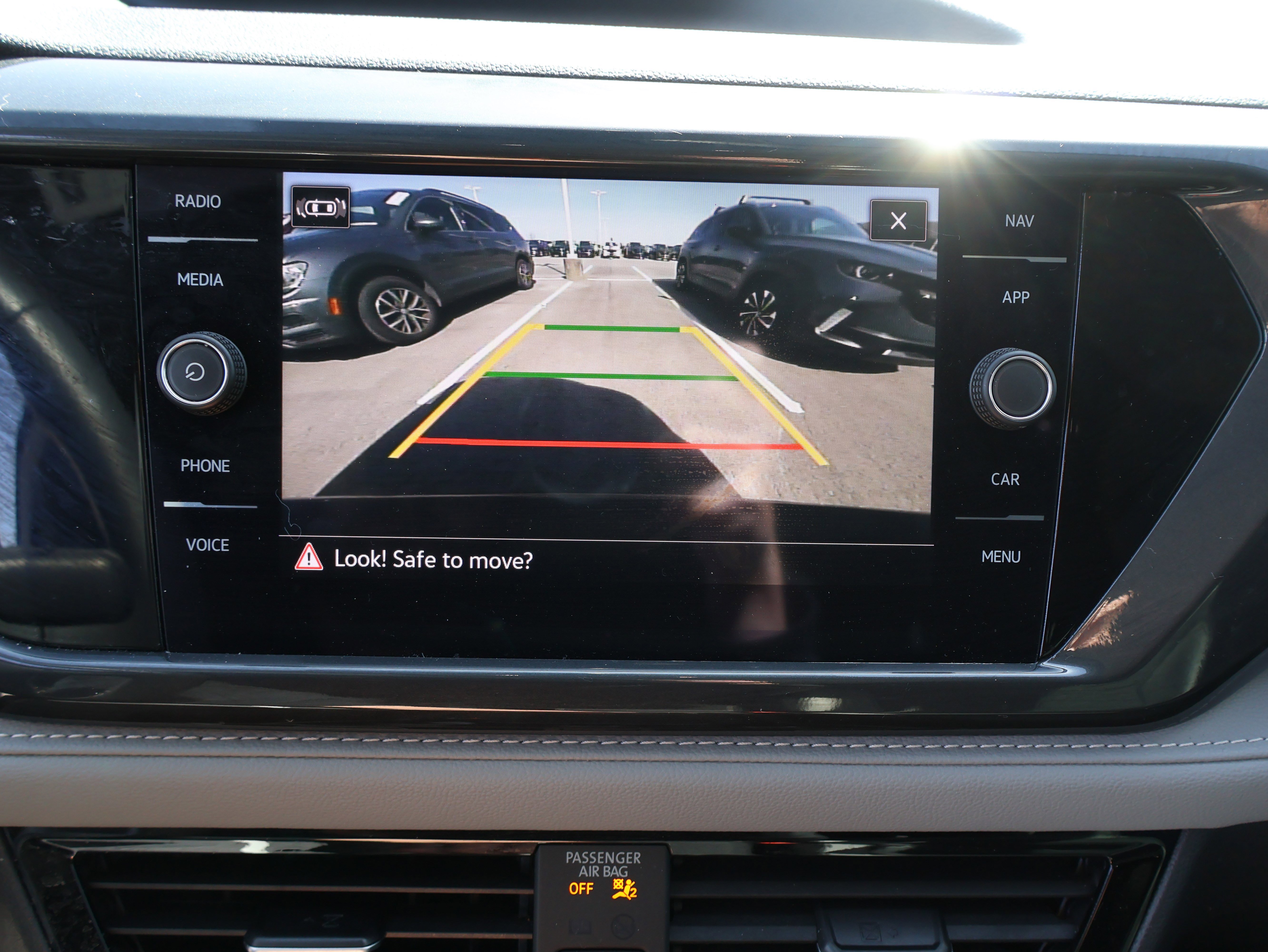 Used 2023 Volkswagen Taos SEL image 26