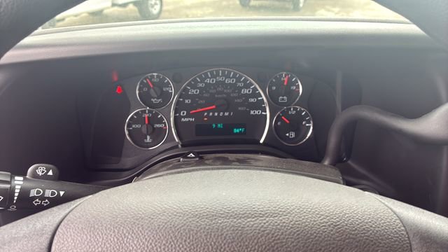 New 2024 Chevrolet Express 3500 RWD image 9
