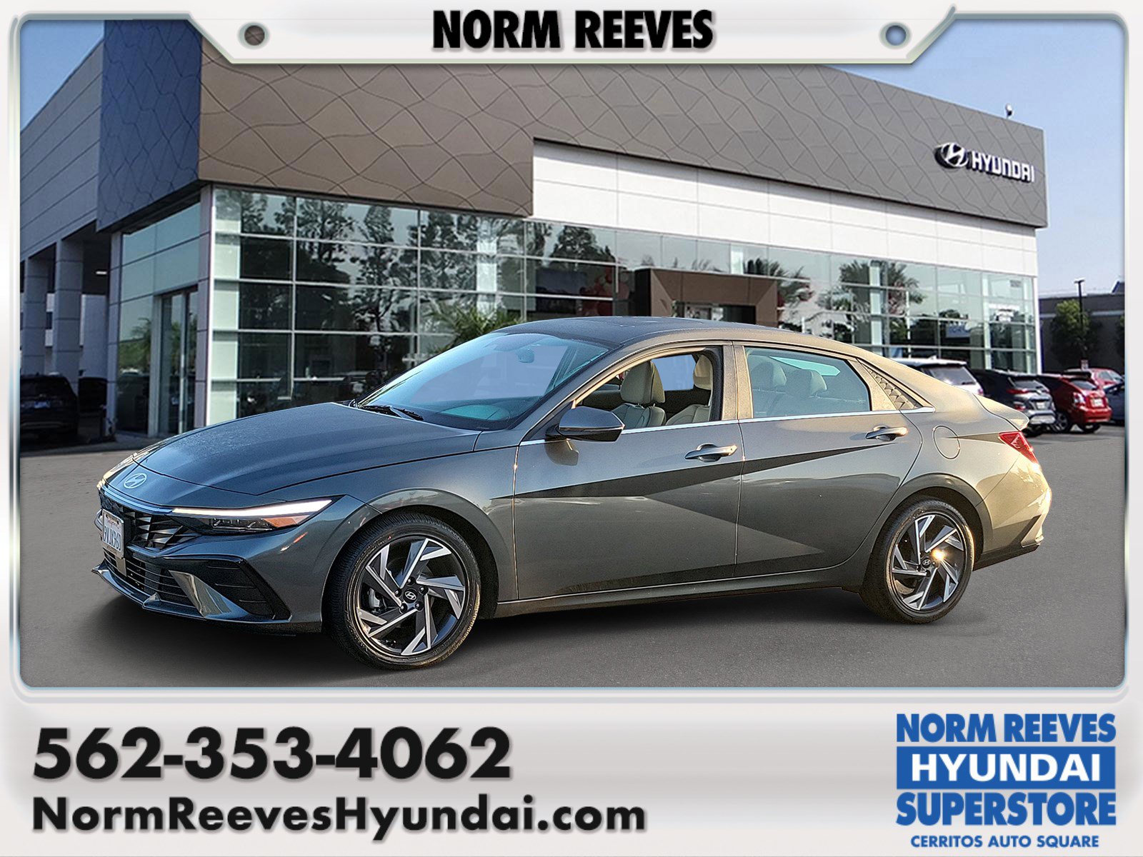 Certified 2025 Hyundai Elantra Limited FWD image 1