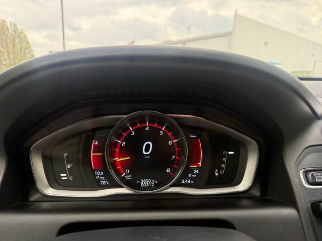 Used 2016 Volvo XC60 T6 Platinum AWD/4WD image 22