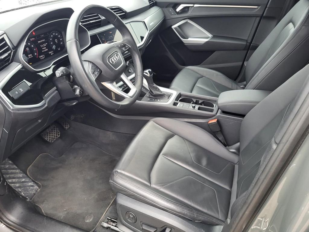Used 2025 Audi Q3 2.0T Premium AWD/4WD image 14