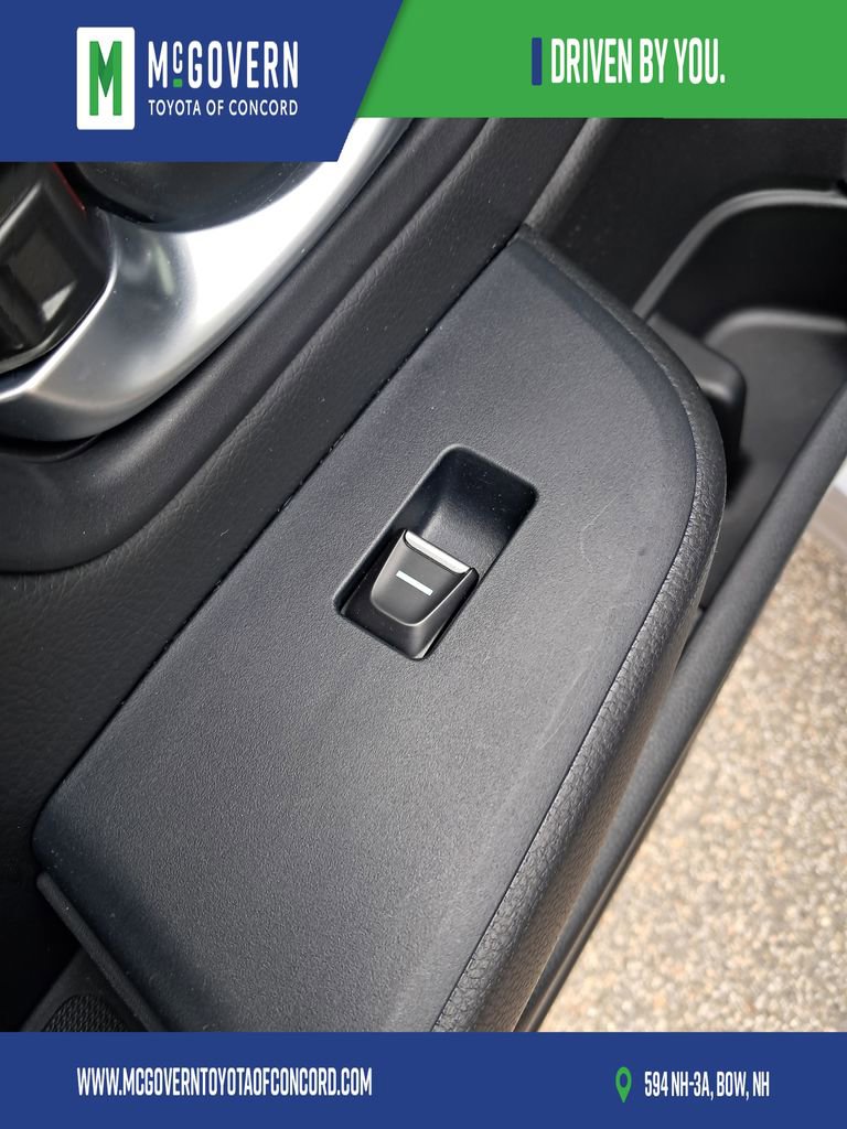 Used 2025 Honda Pilot TrailSport image 36