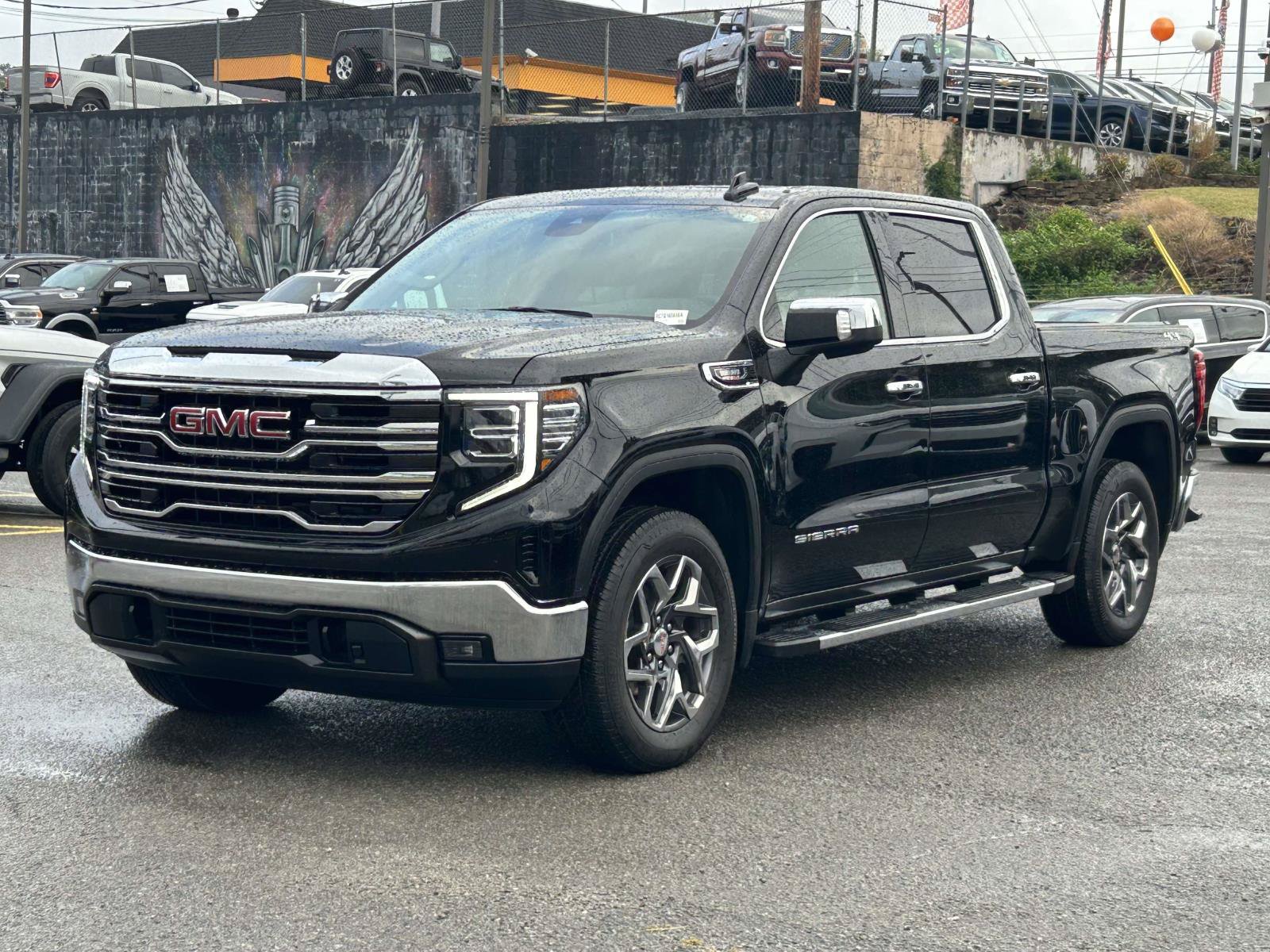 Used 2026 GMC Sierra 1500 SLT w/ SLT Premium Package AWD/4WD image 3