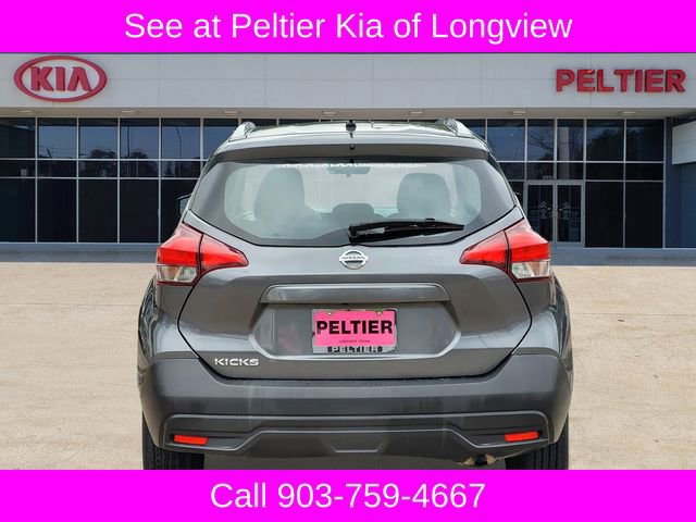 Used 2019 Nissan Kicks S FWD image 5
