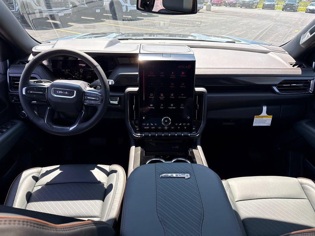 New 2026 GMC Yukon XL AT4 AWD/4WD image 29