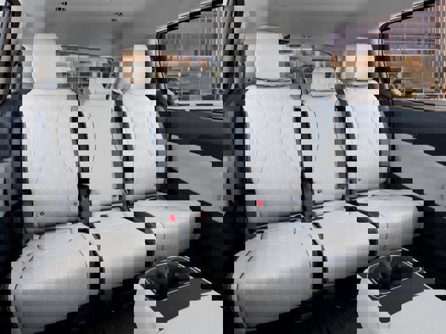 New 2026 Kia Carnival EX image 16