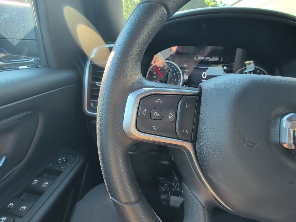 New 2026 RAM 1500 Express AWD/4WD image 18