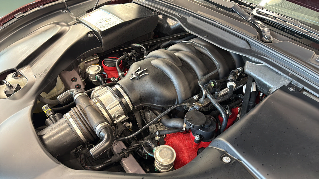 Used 2015 Maserati GranTurismo Convertible RWD image 56