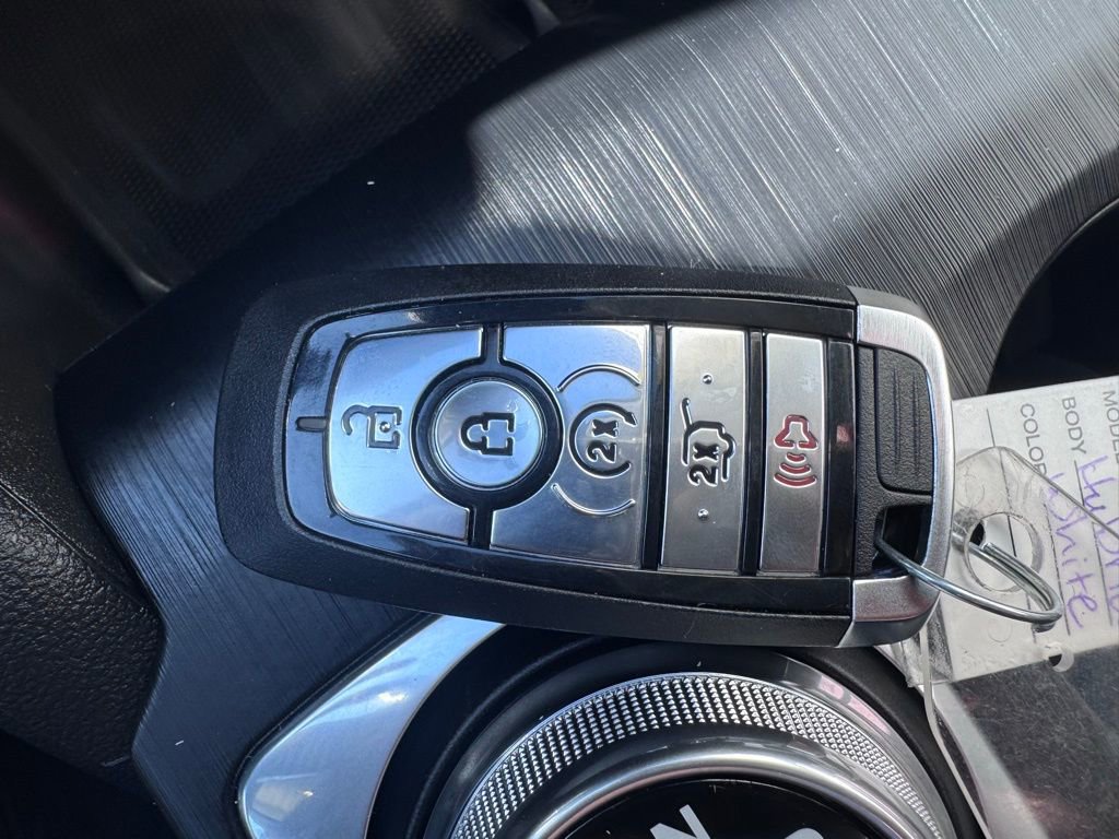 Used 2026 Ford Escape Platinum w/ Premium Technology Package image 43