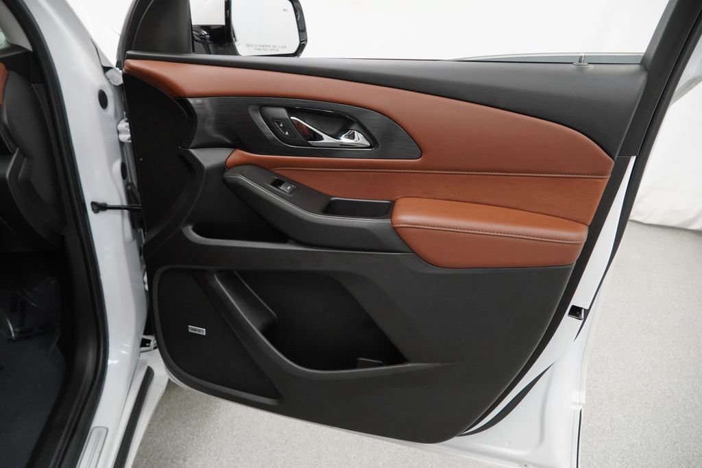 Used 2019 Chevrolet Traverse High Country w/ LPO, Floor Liner Package AWD/4WD image 31
